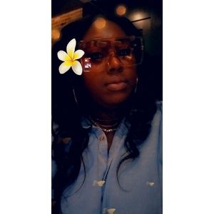 Meet your Posher, Kara